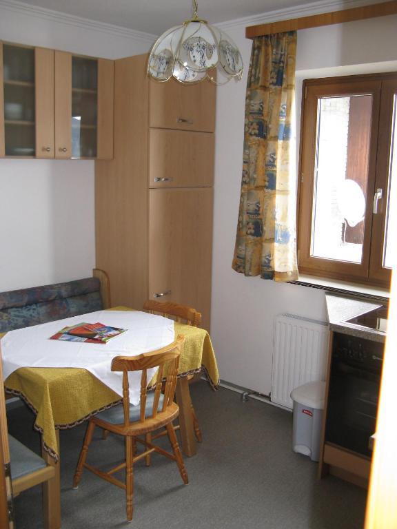 Ferienwohnung Haus Pfarrkirchner Mauterndorf  Zimmer foto